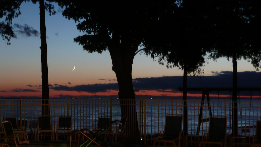 The Shallows Resort Egg Harbor Exteriör bild