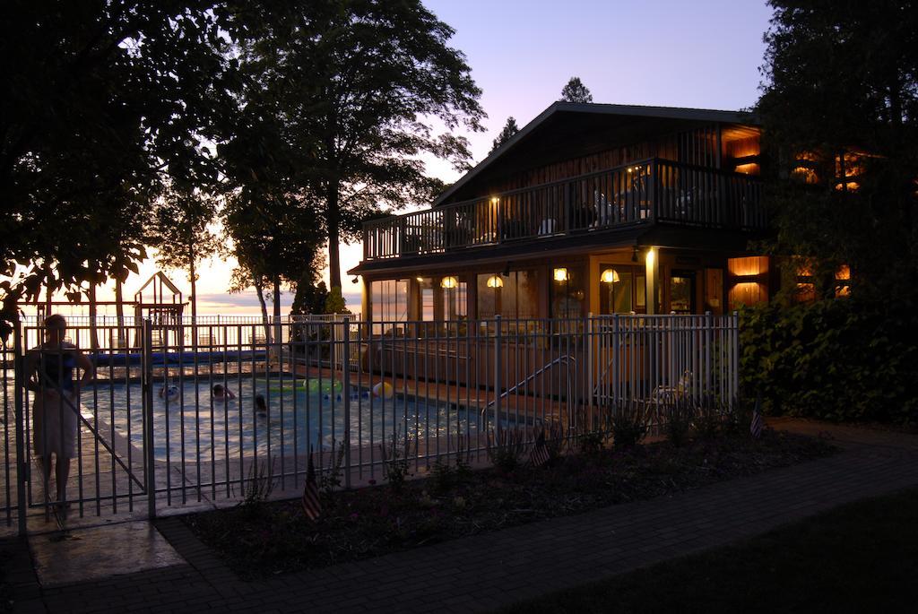 The Shallows Resort Egg Harbor Exteriör bild