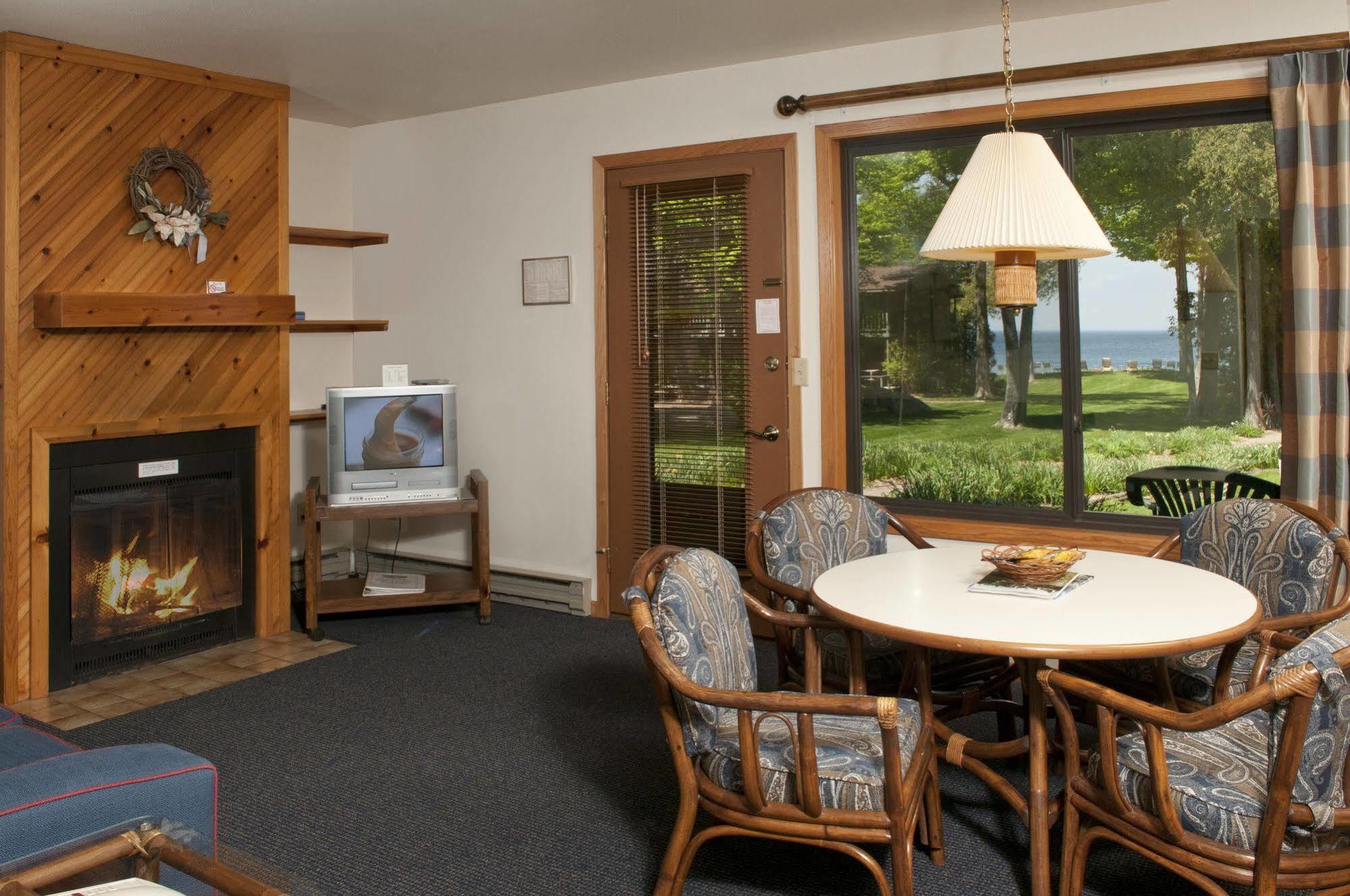 The Shallows Resort Egg Harbor Exteriör bild