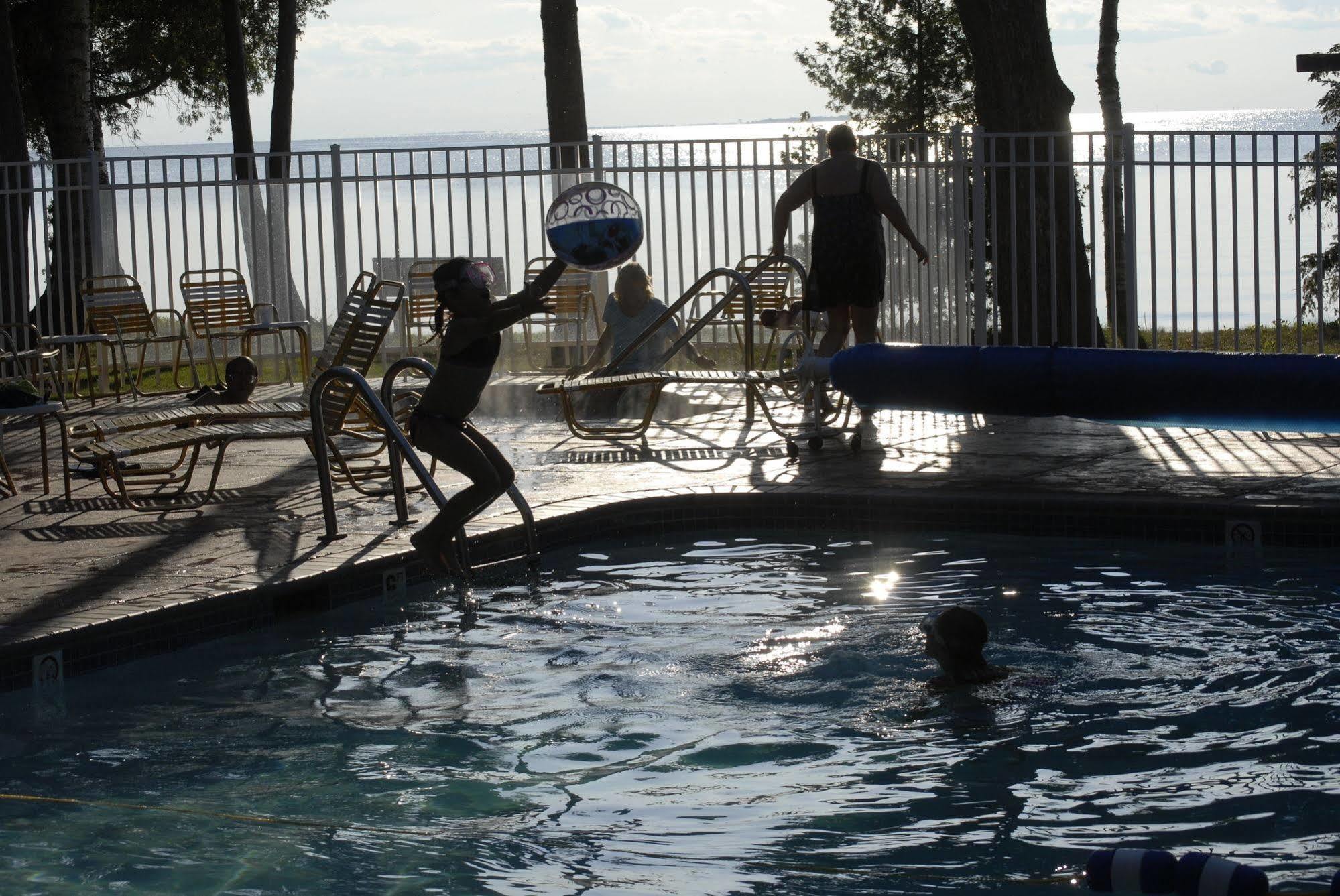 The Shallows Resort Egg Harbor Exteriör bild